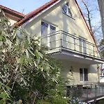 Lägenhet Strandvilla Whg 3 *